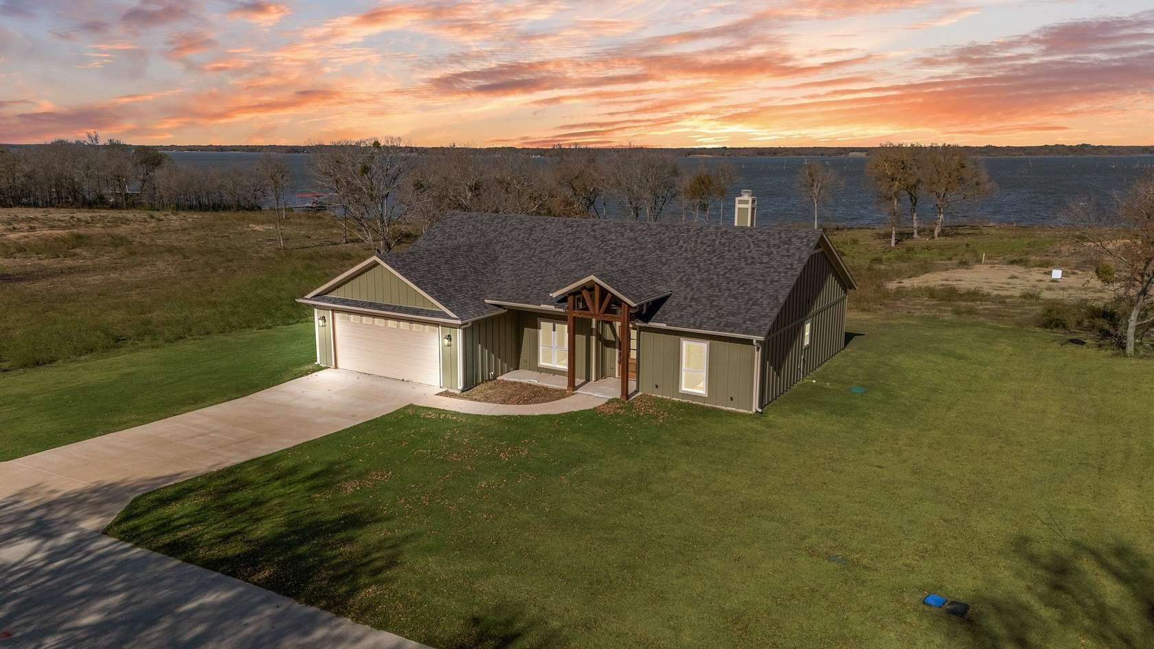 1.7 Acres of Land with Home for Sale in West Tawakoni, Texas