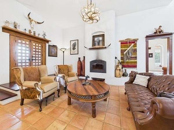 5 Acres of Residential Land with Home for Sale in Athens, Texas