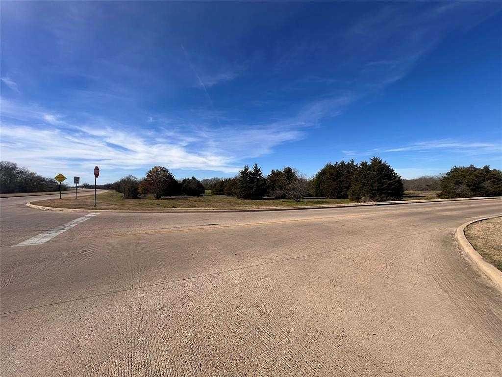 4.62 Acres of Commercial Land for Sale in Kaufman, Texas