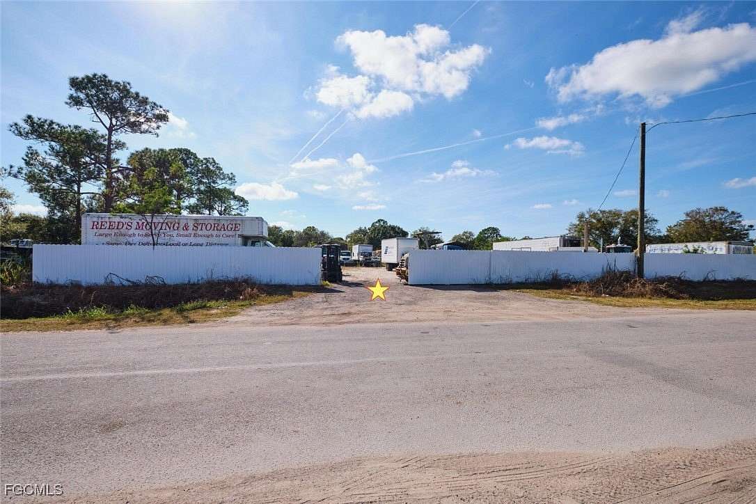 1 Acre of Commercial Land for Sale in LaBelle, Florida