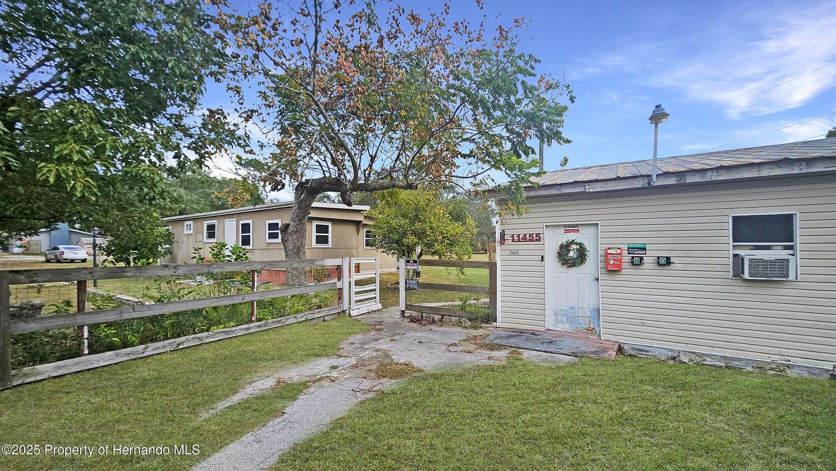 4.67 Acres of Improved Mixed-Use Land for Sale in Ocklawaha, Florida