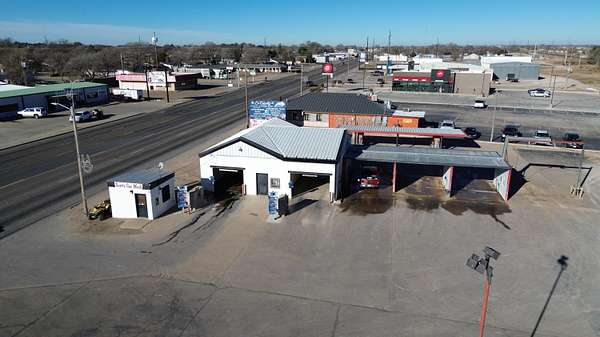 2.24 Acres of Improved Commercial Land for Sale in Muleshoe, Texas