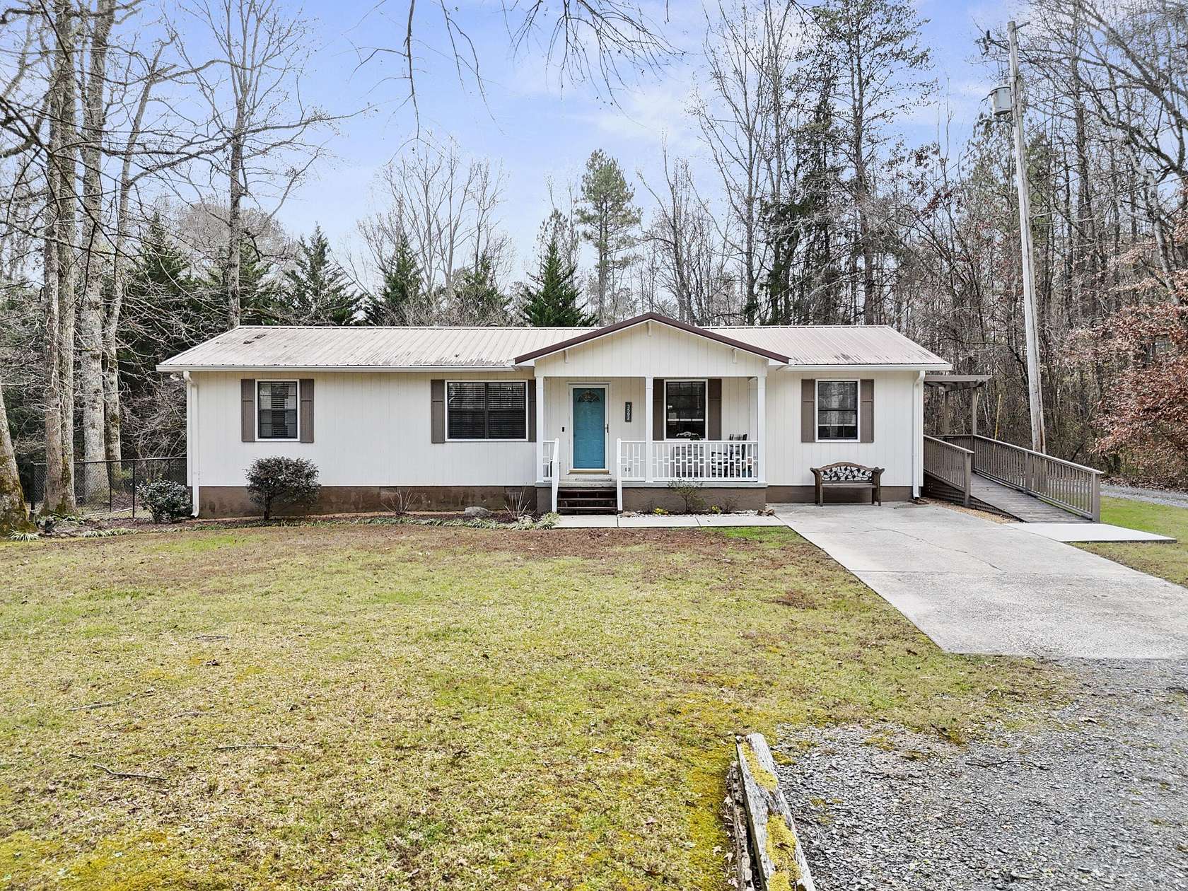 2.67 Acres of Residential Land with Home for Sale in Tunnel Hill, Georgia