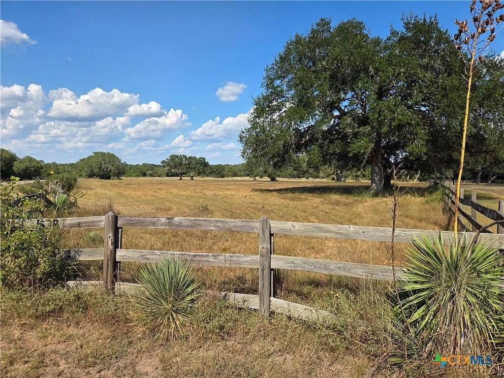 9 Acres of Residential Land for Sale in Yorktown, Texas