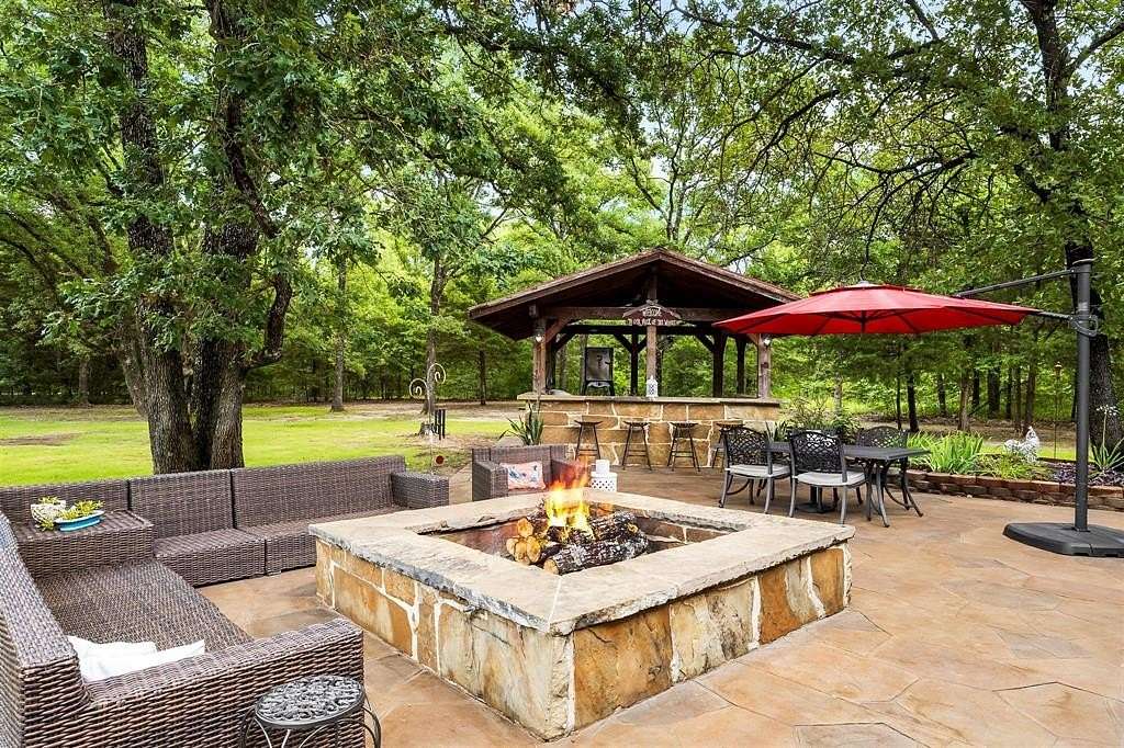 62.1 Acres of Recreational Land with Home for Sale in Fruitvale, Texas