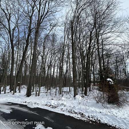 0.27 Acres of Residential Land for Sale in Coolbaugh Township, Pennsylvania