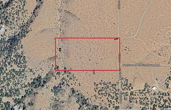 5 Acres of Land for Sale in Juniper Hills, California