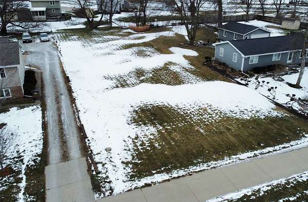 0.36 Acres of Residential Land for Sale in Bondurant, Iowa