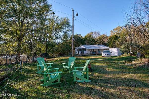 5.7 Acres of Land with Home for Sale in Bolton, Mississippi