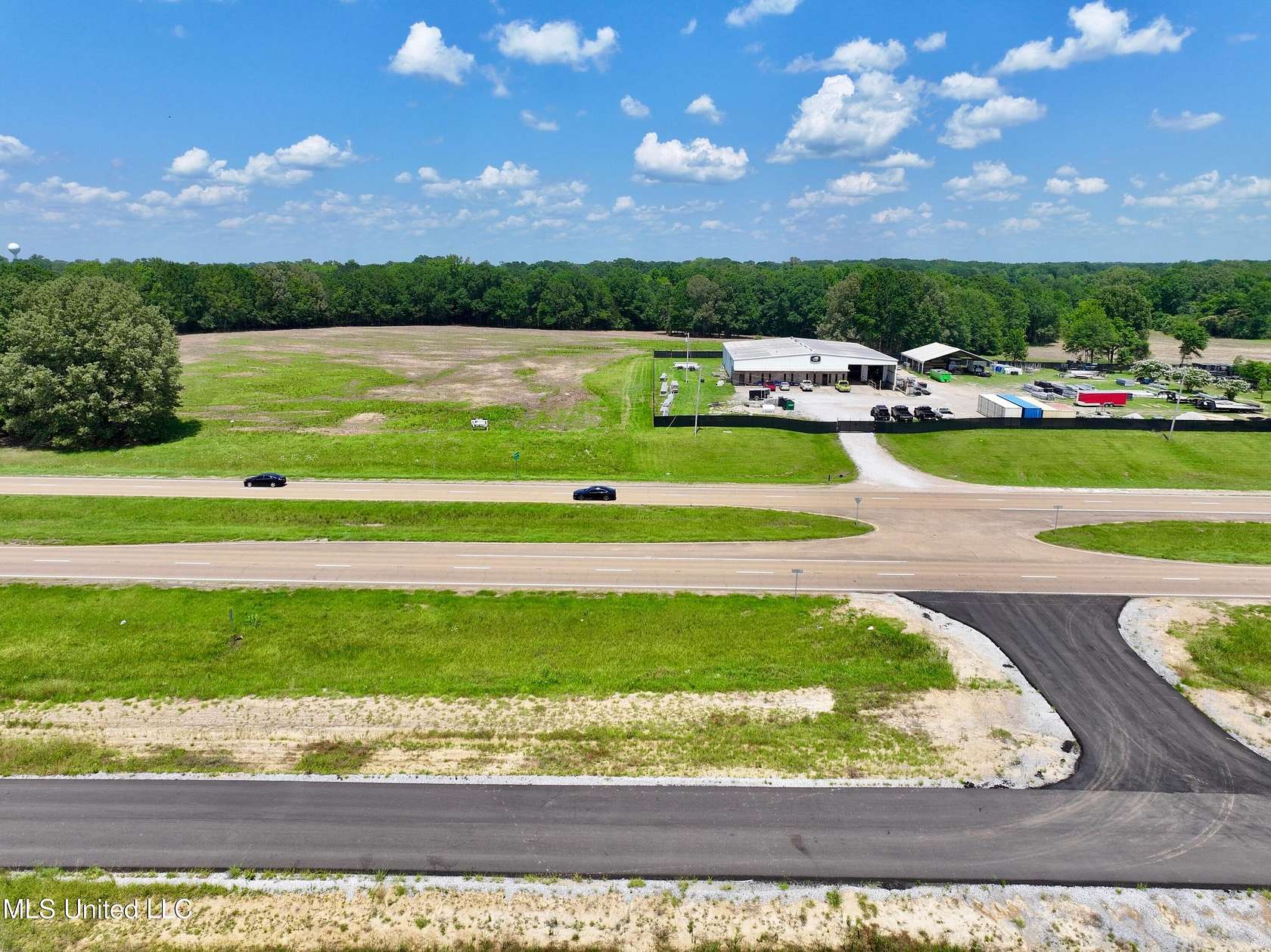 16.5 Acres of Commercial Land for Sale in Flora, Mississippi