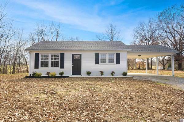 3 Acres of Residential Land with Home for Sale in Hickory, Kentucky