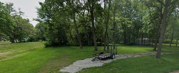 0.32 Acres of Land for Sale in Albany, Missouri