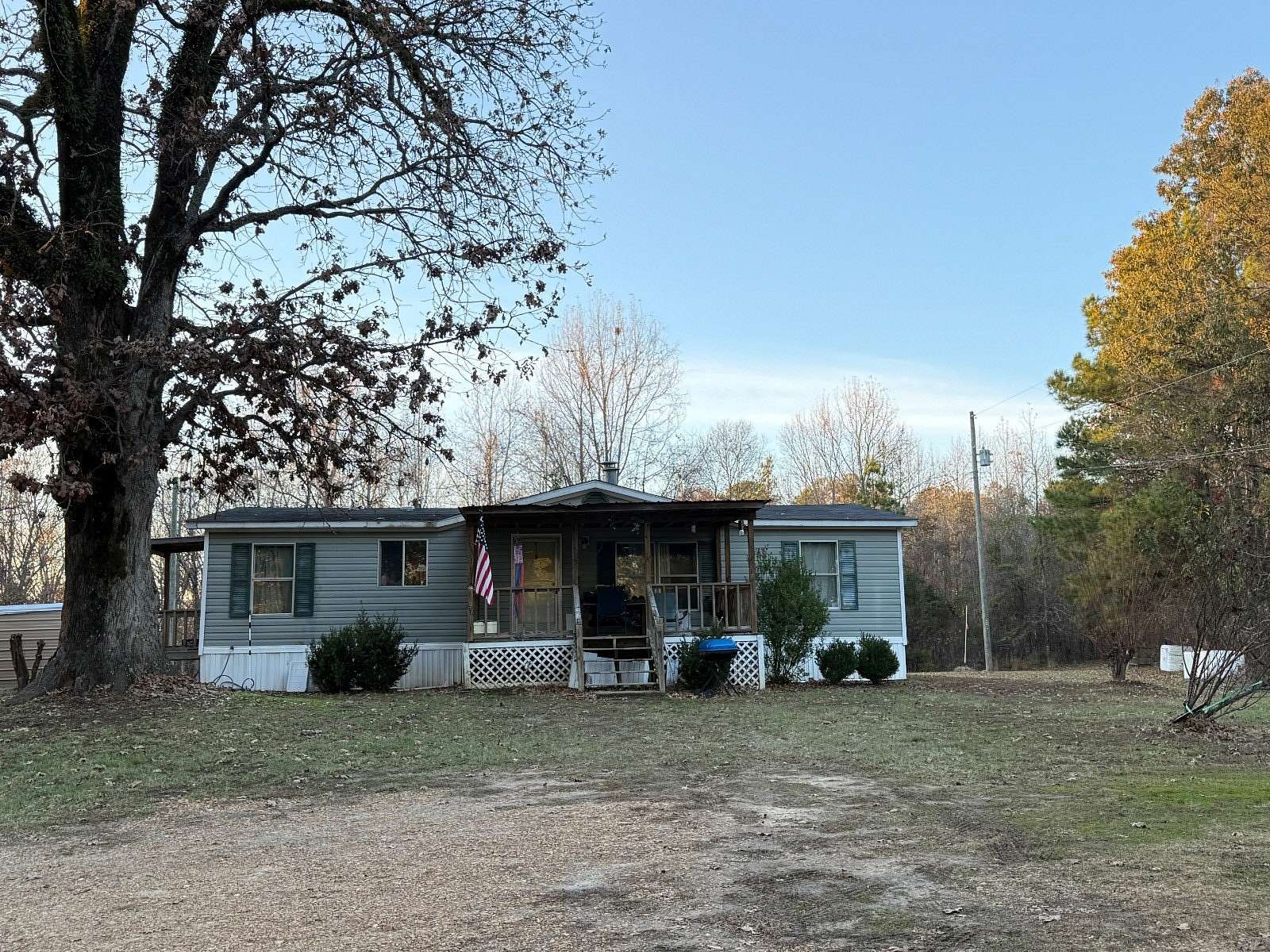 5 Acres of Residential Land with Home for Sale in Greenwood, Mississippi