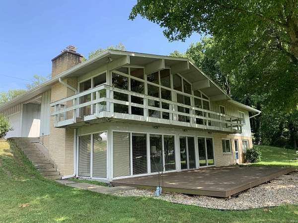 3.9 Acres of Residential Land with Home for Sale in Monticello, Indiana