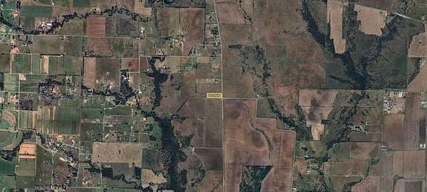6 Acres of Improved Mixed-Use Land for Sale in Pilot Point, Texas