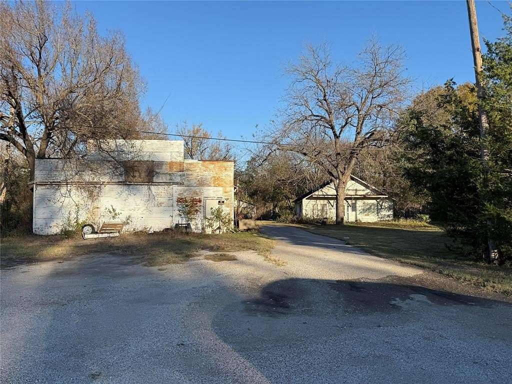 1.1 Acres of Land for Sale in Alvarado, Texas