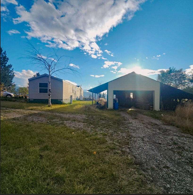 3 Acres of Residential Land with Home for Sale in Kettle Falls, Washington