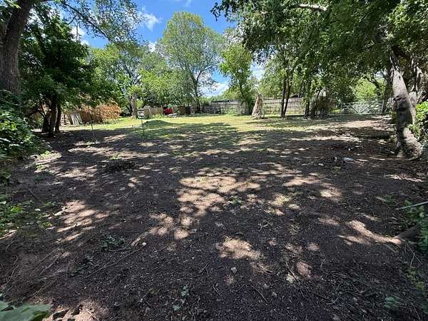 0.74 Acres of Residential Land for Sale in Dallas, Texas