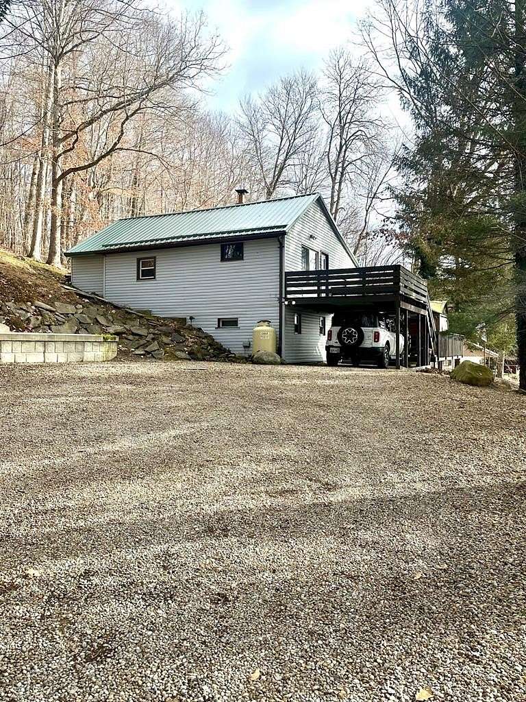 1.8 Acres of Residential Land with Home for Sale in Mansfield, Ohio