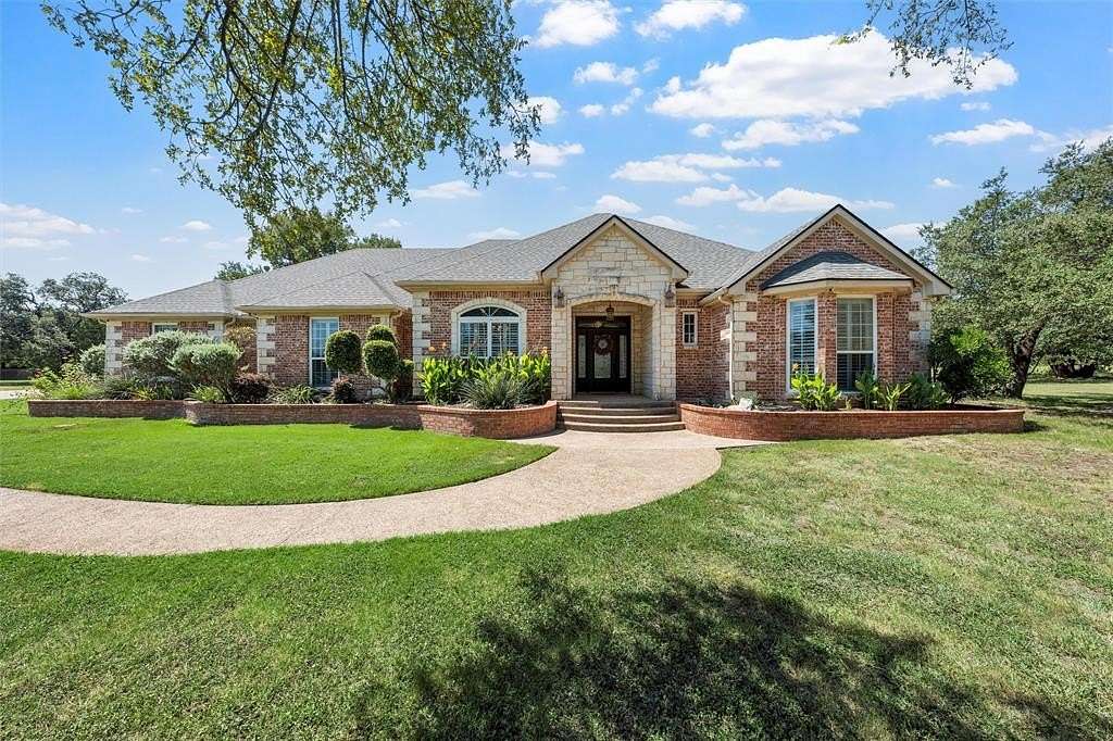 1.89 Acres of Residential Land with Home for Sale in Crawford, Texas