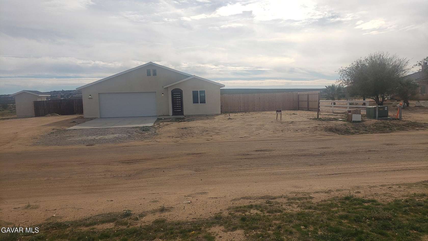 2.39 Acres of Residential Land with Home for Sale in California City, California