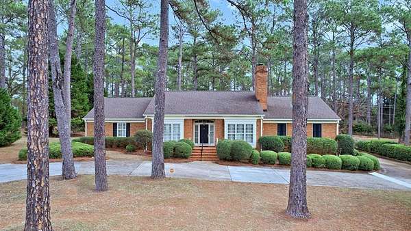 1.63 Acres of Residential Land with Home for Sale in Albany, Georgia