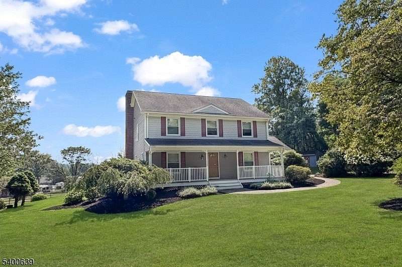 28.7 Acres of Agricultural Land with Home for Lease in Tewksbury Township, New Jersey