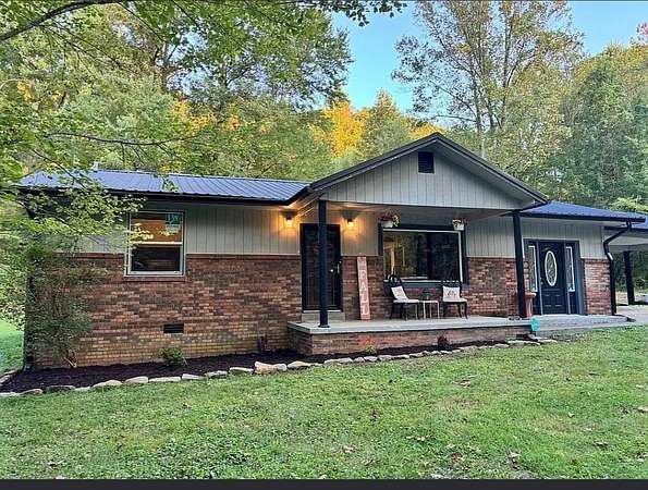 1.75 Acres of Residential Land with Home for Sale in East Bernstadt, Kentucky