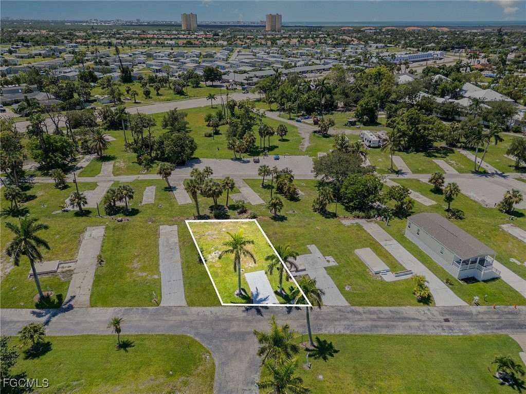 0.1 Acres of Land for Sale in Fort Myers, Florida
