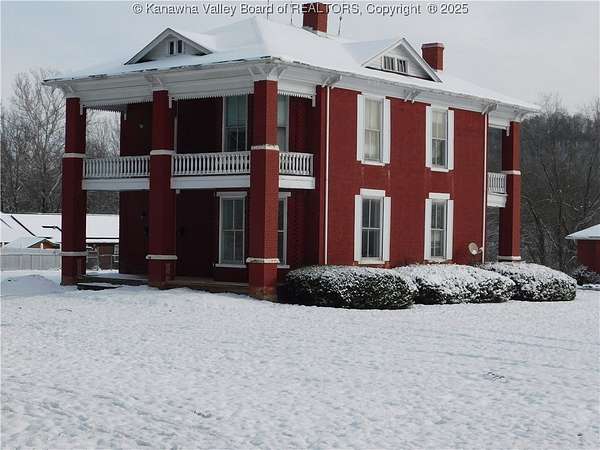 5.36 Acres of Residential Land with Home for Sale in Buffalo, West Virginia