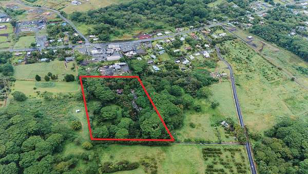 12.1 Acres of Land with Home for Sale in Kurtistown, Hawaii