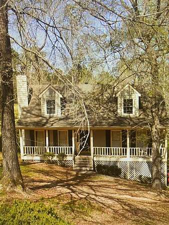 2.7 Acres of Residential Land with Home for Sale in Milledgeville, Georgia
