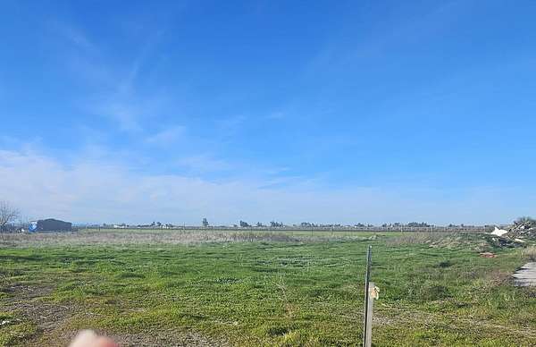1.1 Acres of Residential Land for Sale in Dos Palos, California