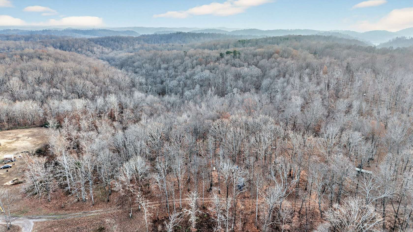 7 Acres of Residential Land for Sale in Ashland City, Tennessee