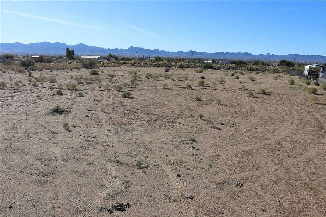 1.17 Acres of Land for Sale in Golden Valley, Arizona