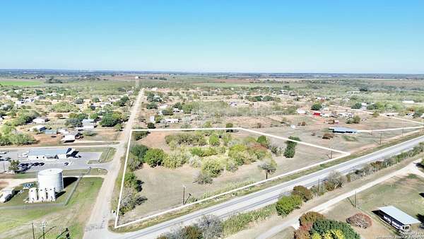 4.88 Acres of Residential Land for Sale in Pleasanton, Texas