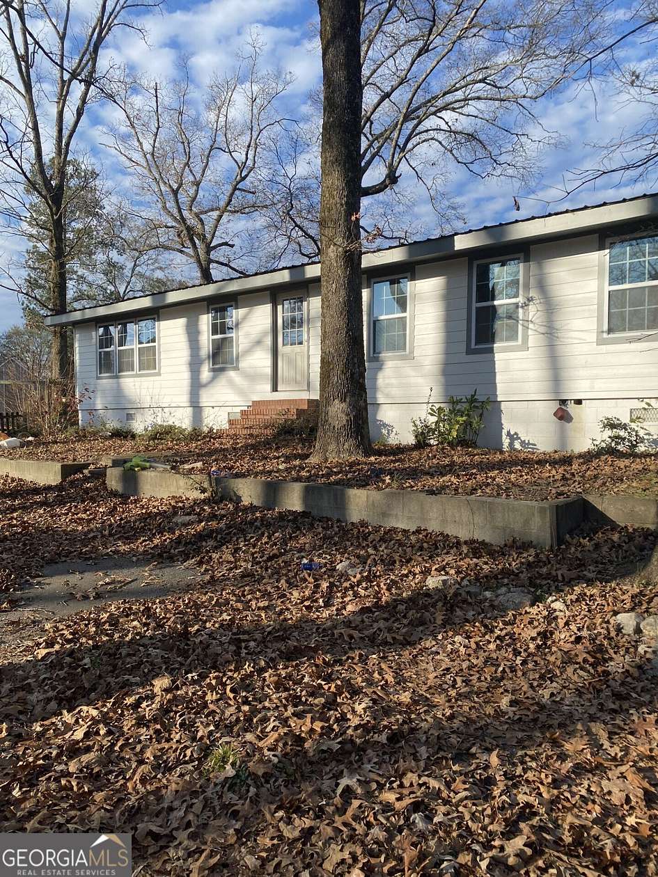 3 Acres of Residential Land with Home for Sale in Oxford, Georgia