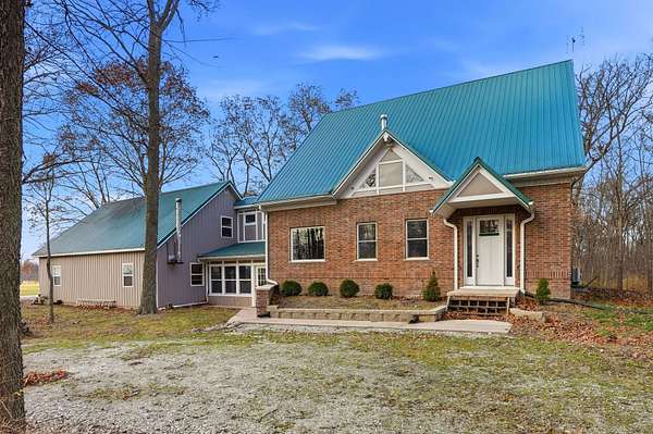 11 Acres of Recreational Land with Home for Sale in Crawfordsville, Iowa