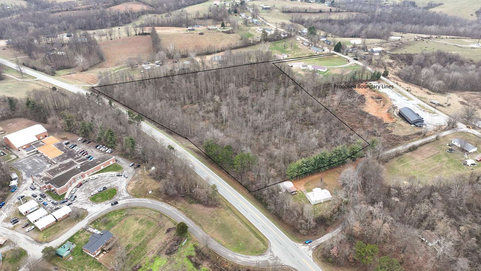 15 Acres of Mixed-Use Land for Sale in Waynesburg, Kentucky