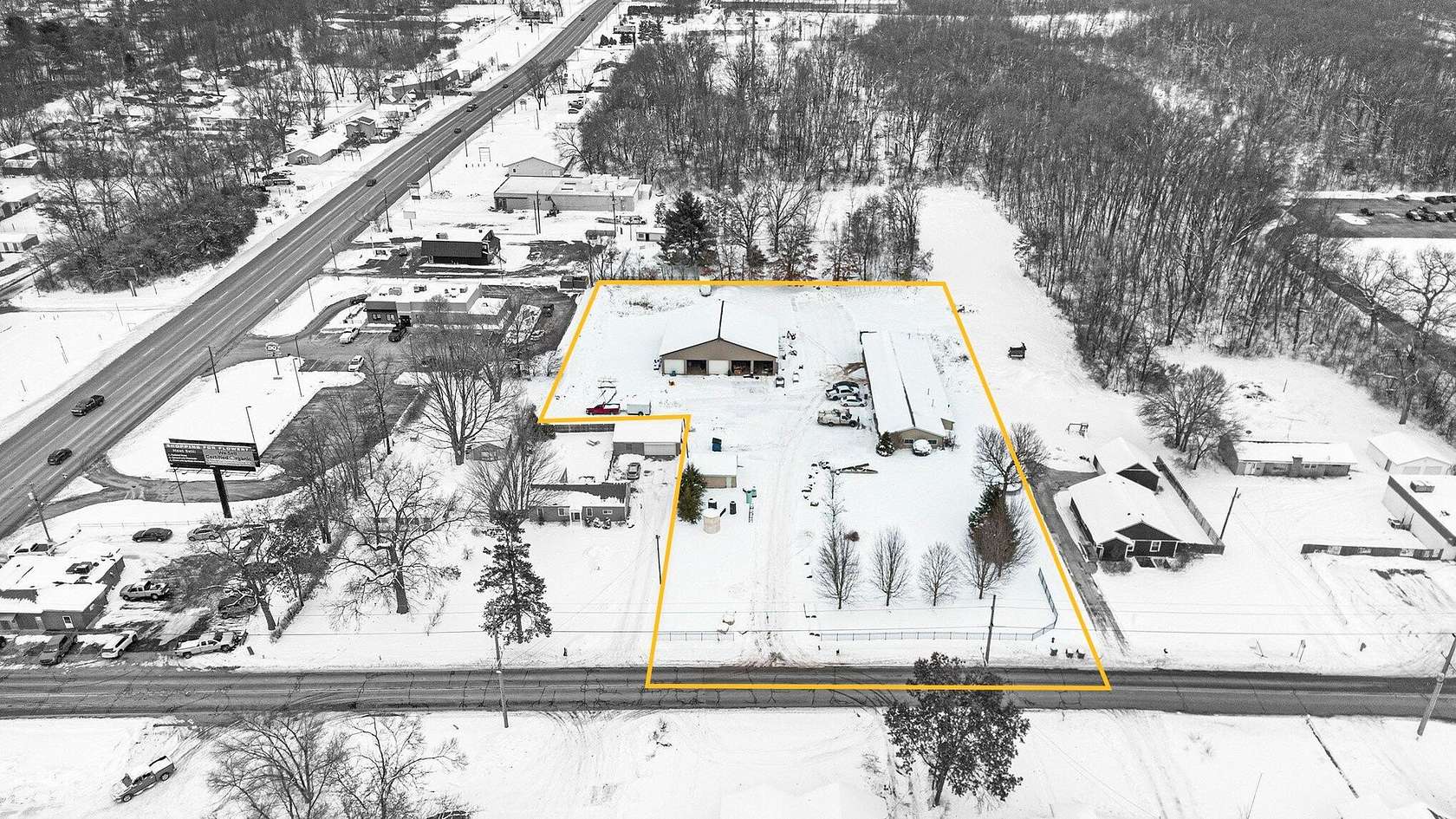 2.2 Acres of Improved Commercial Land for Sale in Niles, Michigan