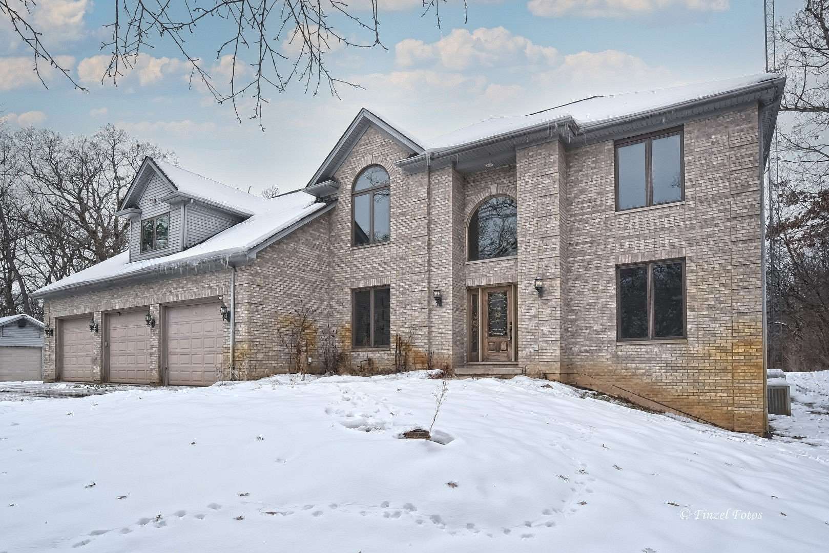 5 Acres of Residential Land with Home for Sale in Marengo, Illinois