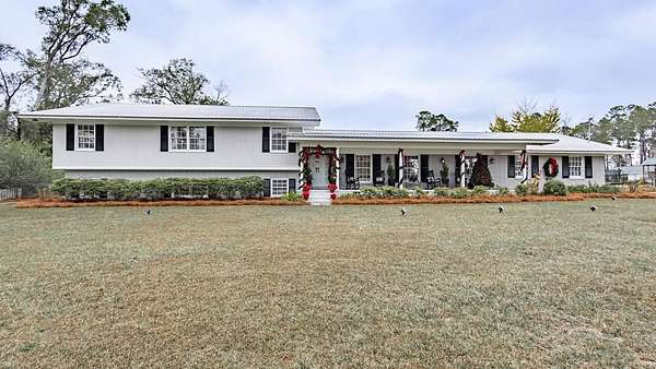 1.8 Acres of Residential Land with Home for Sale in Ocilla, Georgia