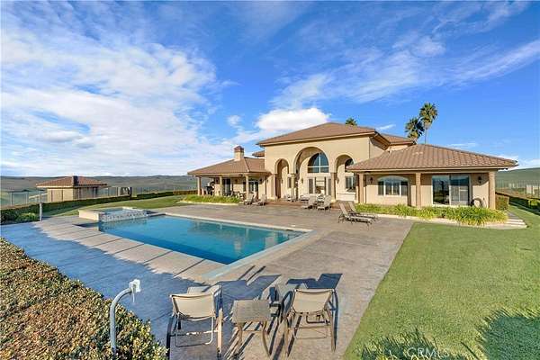 320 Acres of Land with Home for Sale in Shandon, California