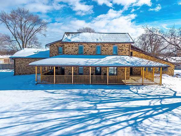 2.48 Acres of Residential Land with Home for Sale in Churubusco, Indiana