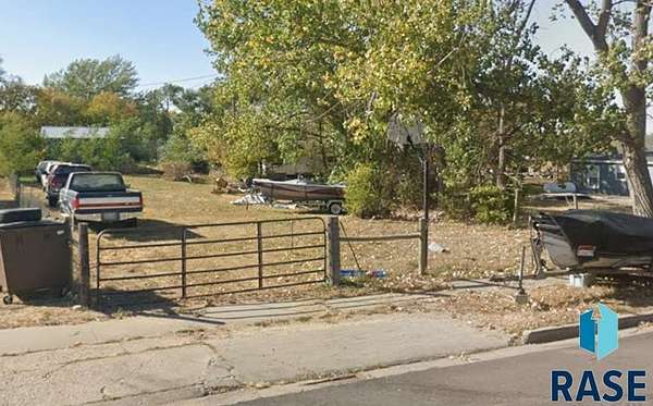 0.17 Acres of Residential Land for Sale in Winner, South Dakota