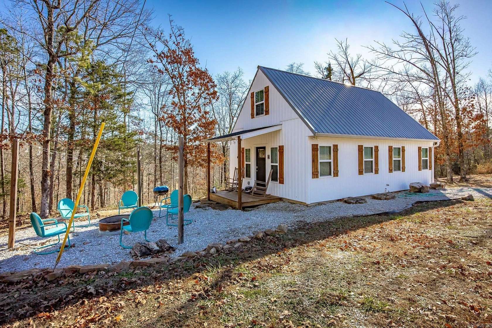 2 Acres of Residential Land with Home for Sale in Edgemont, Arkansas