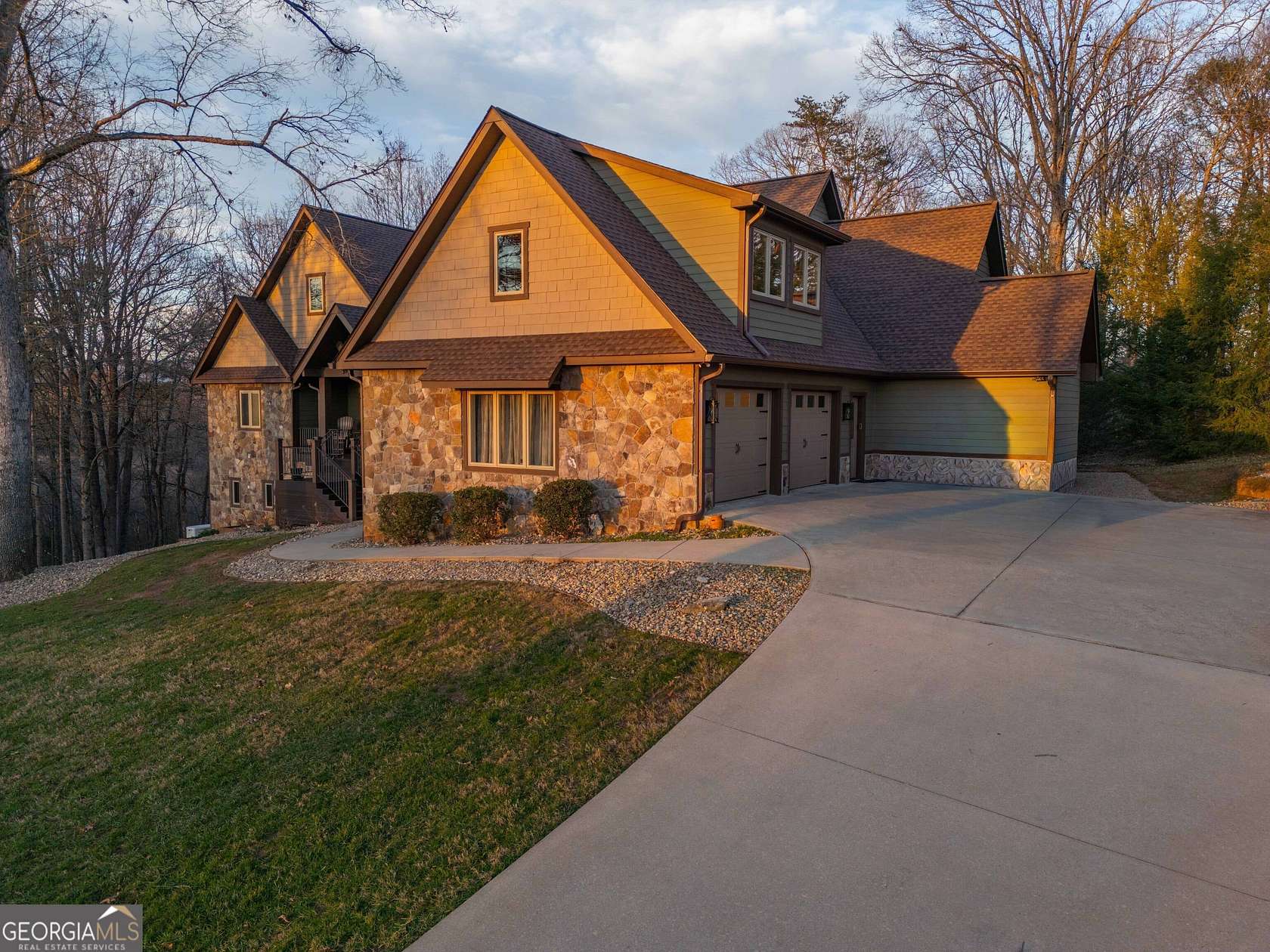 3 Acres of Land with Home for Sale in Clarkesville, Georgia