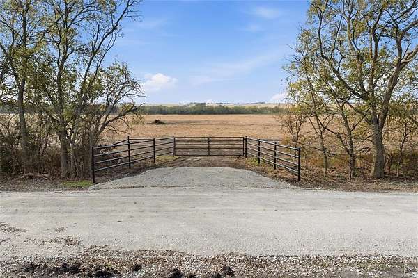 16.2 Acres of Land for Sale in Abbott, Texas