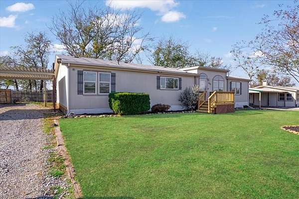 2 Acres of Residential Land with Home for Lease in Denison, Texas