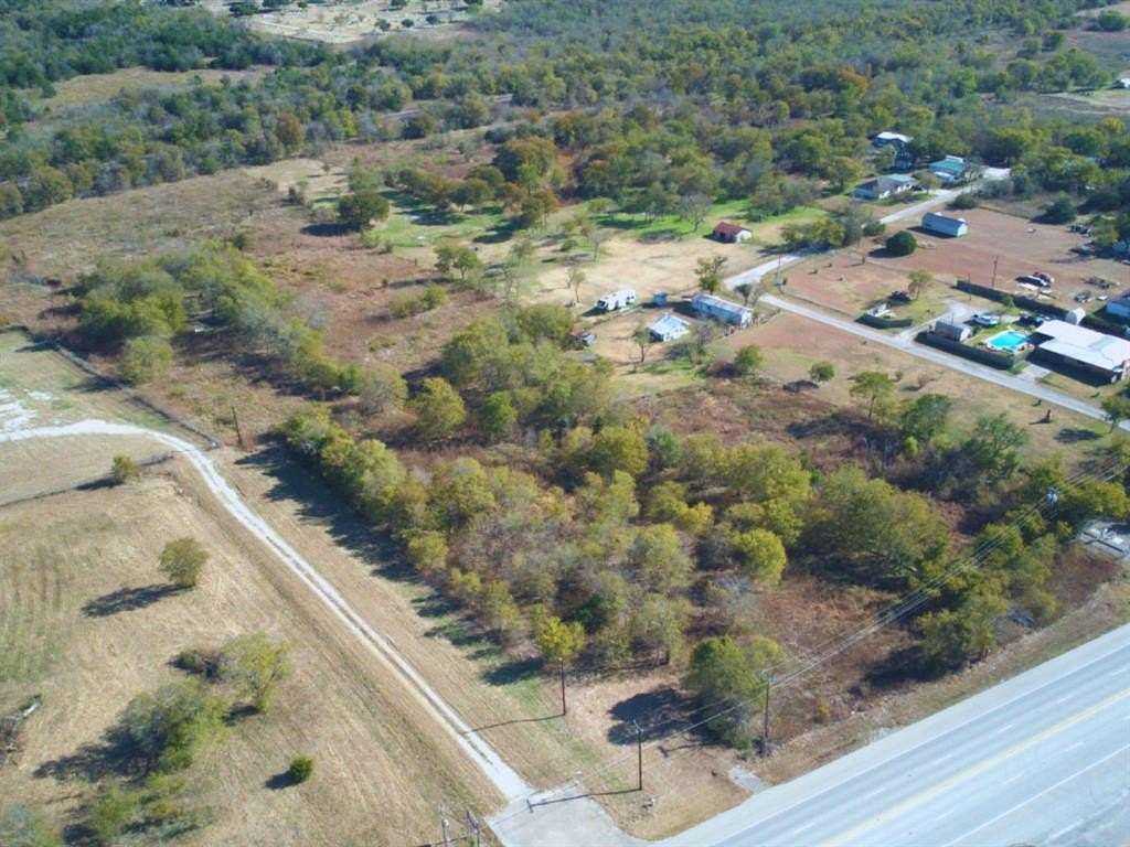 1.29 Acres of Commercial Land for Sale in Mexia, Texas